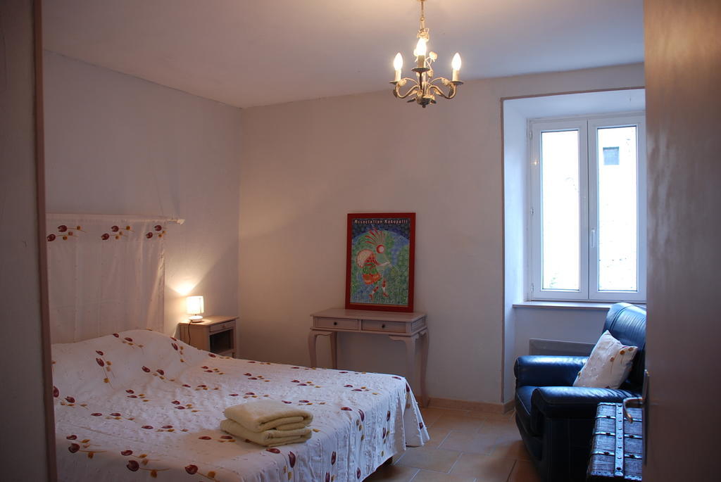 Les Jardins Du Mas Evesque Bed & Breakfast Rousson  Exterior foto