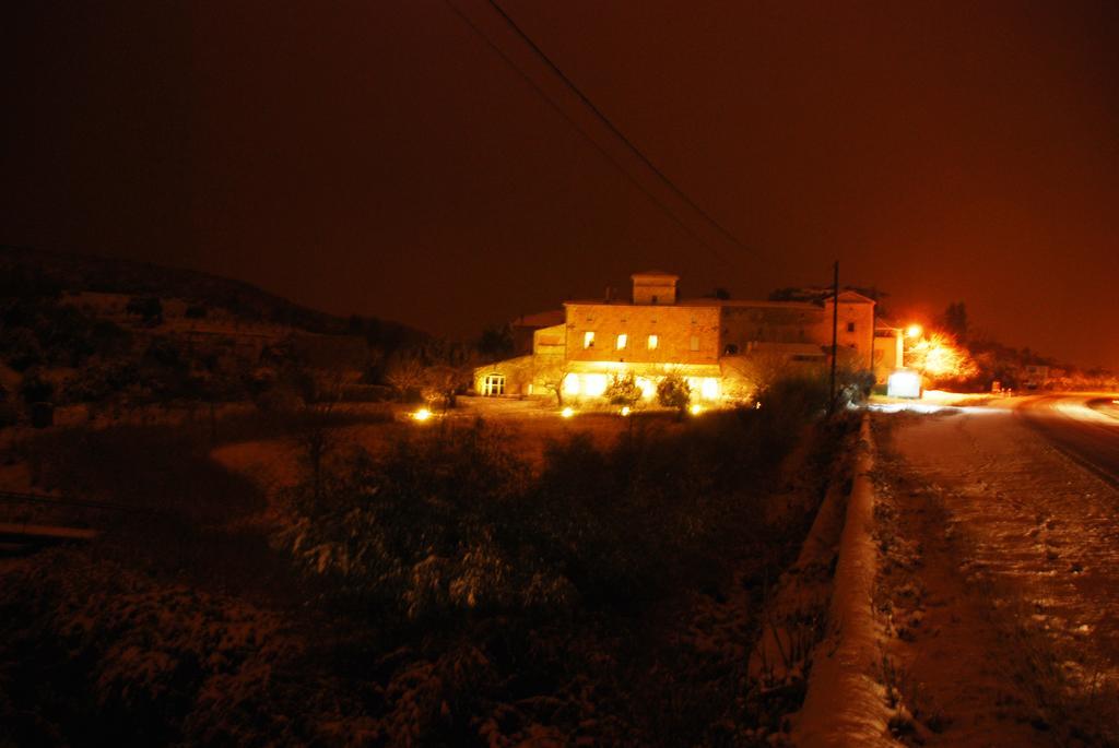 Les Jardins Du Mas Evesque Bed & Breakfast Rousson  Exterior foto