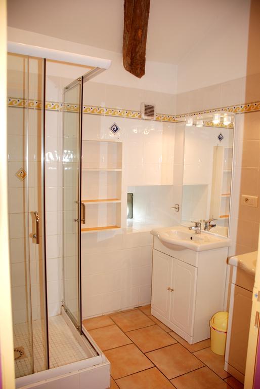 Les Jardins Du Mas Evesque Bed & Breakfast Rousson  Cameră foto