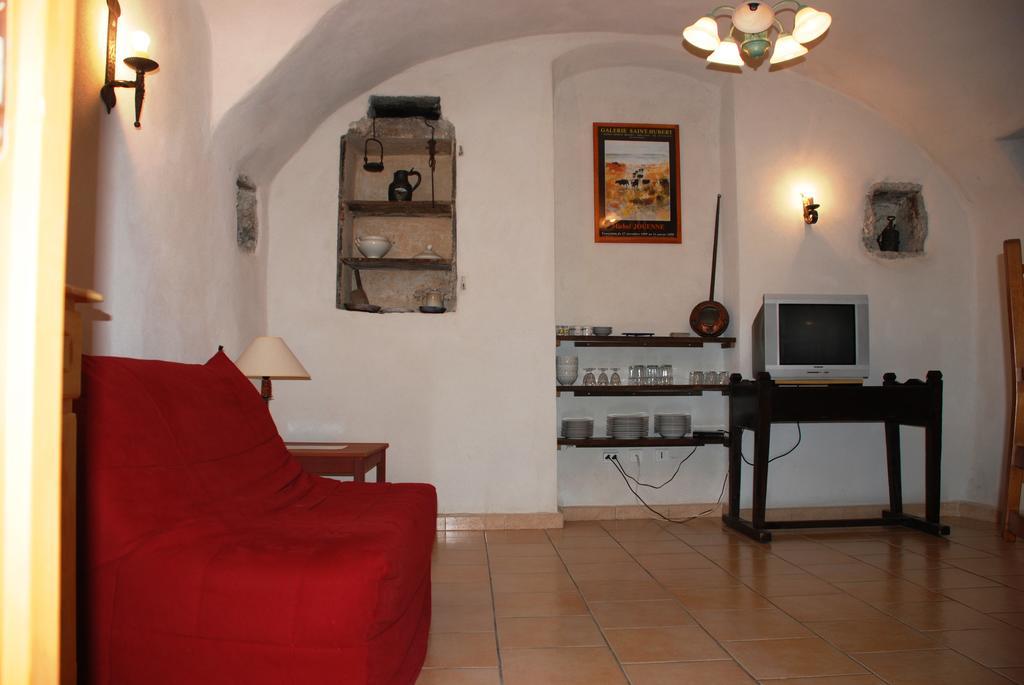 Les Jardins Du Mas Evesque Bed & Breakfast Rousson  Cameră foto