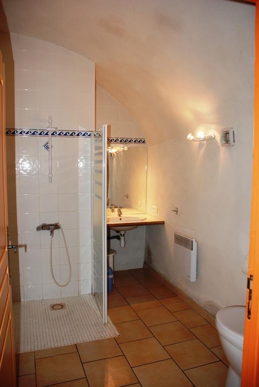 Les Jardins Du Mas Evesque Bed & Breakfast Rousson  Cameră foto