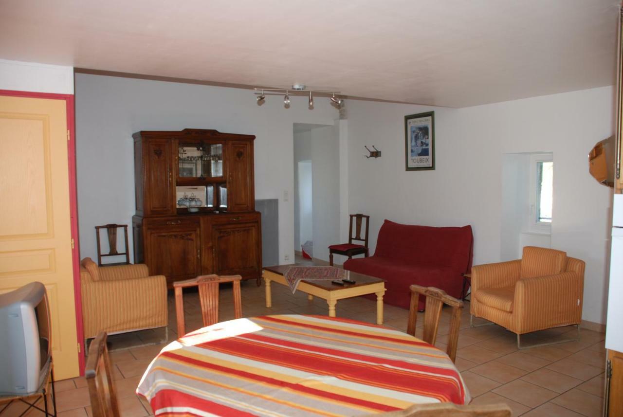 Les Jardins Du Mas Evesque Bed & Breakfast Rousson  Exterior foto