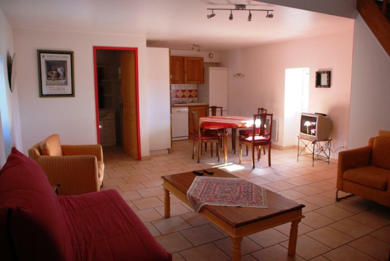 Les Jardins Du Mas Evesque Bed & Breakfast Rousson  Exterior foto
