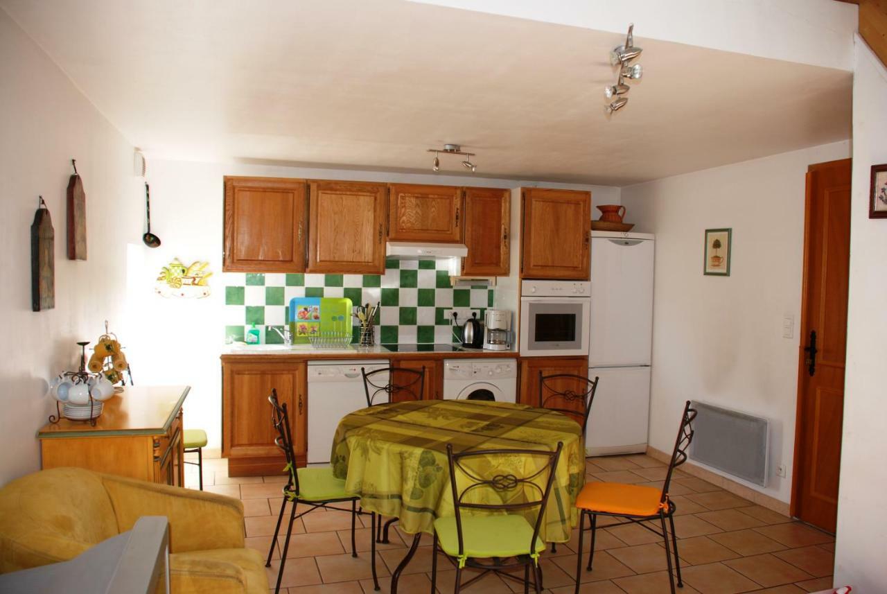Les Jardins Du Mas Evesque Bed & Breakfast Rousson  Exterior foto