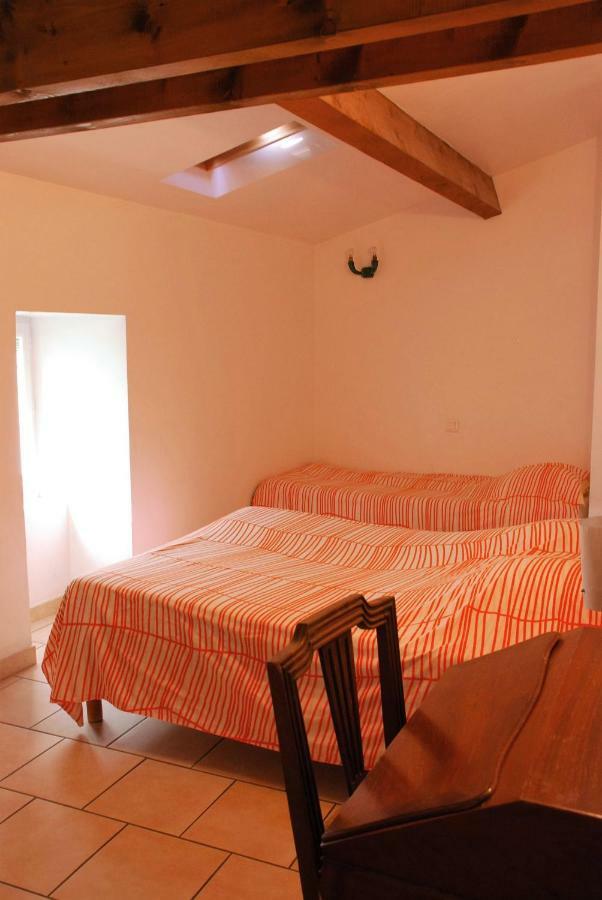 Les Jardins Du Mas Evesque Bed & Breakfast Rousson  Exterior foto