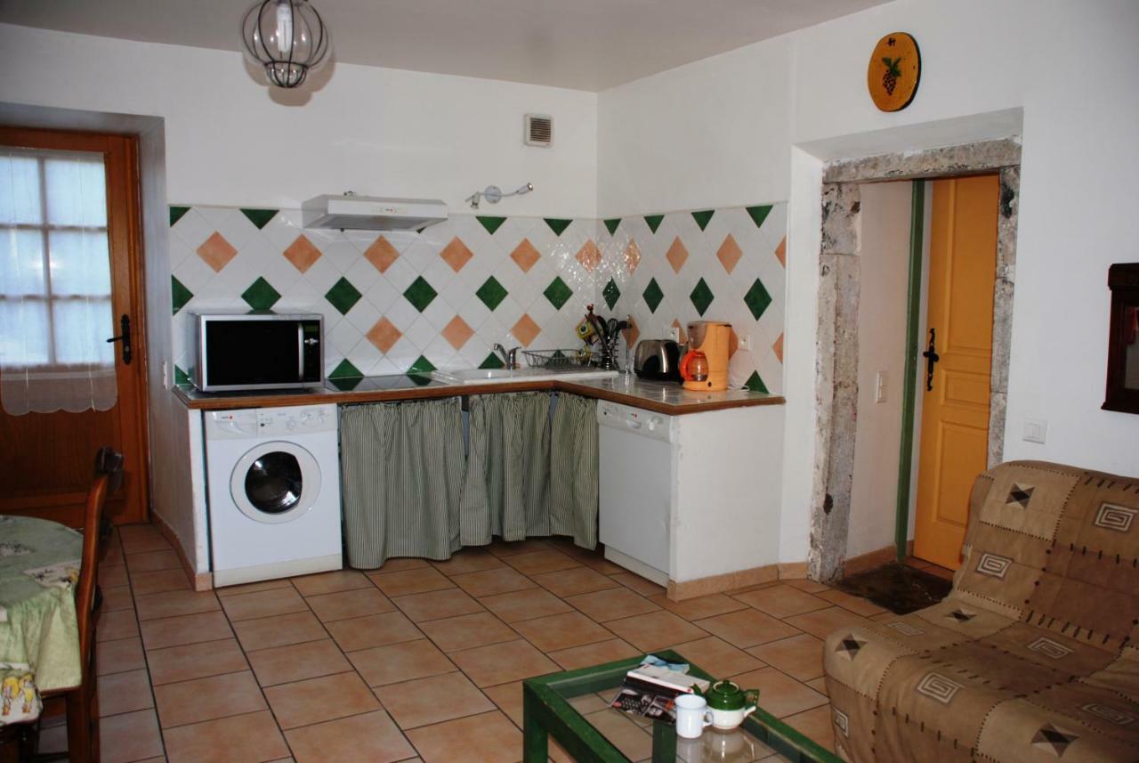 Les Jardins Du Mas Evesque Bed & Breakfast Rousson  Exterior foto