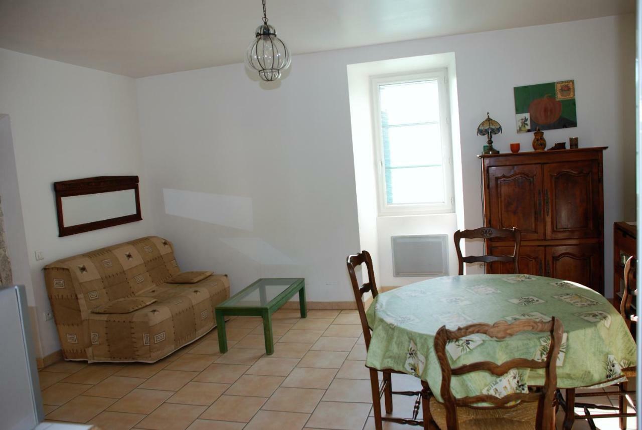 Les Jardins Du Mas Evesque Bed & Breakfast Rousson  Exterior foto