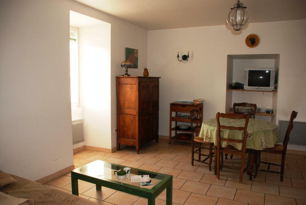 Les Jardins Du Mas Evesque Bed & Breakfast Rousson  Exterior foto